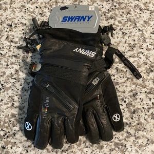 Small Swany X-cell Glove, NWT